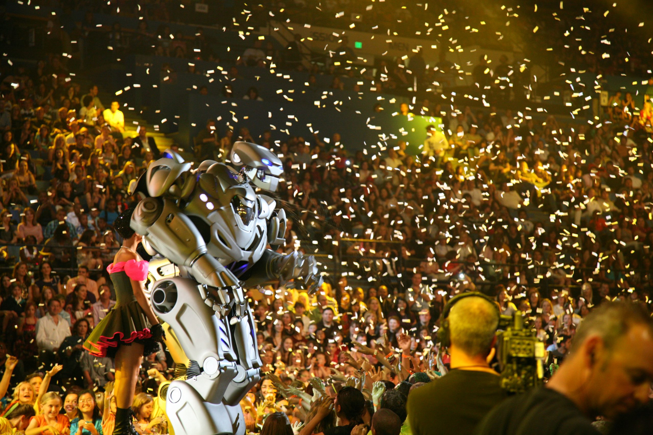Titan the Robot on stage with Rihanna in Hollywood LA